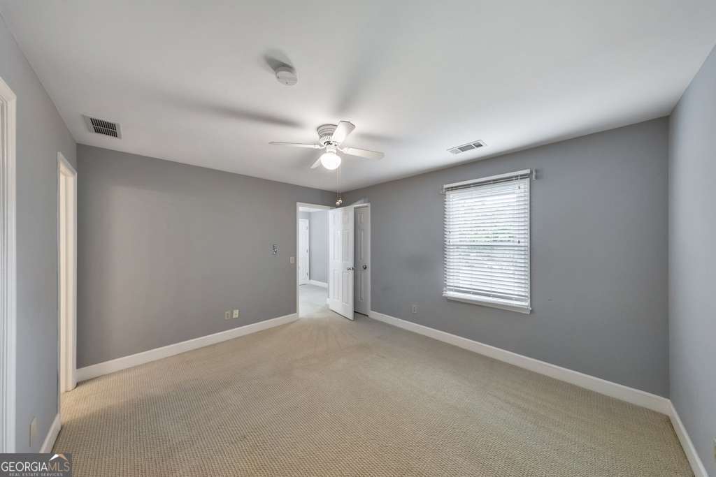 573 N Palisades Circle Se Property Photo 32
