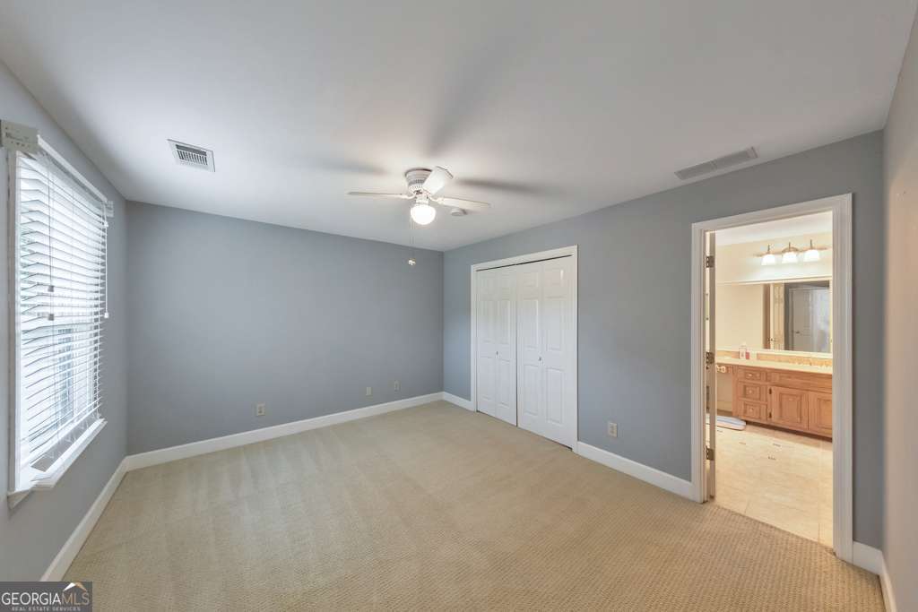 573 N Palisades Circle Se Property Photo 33