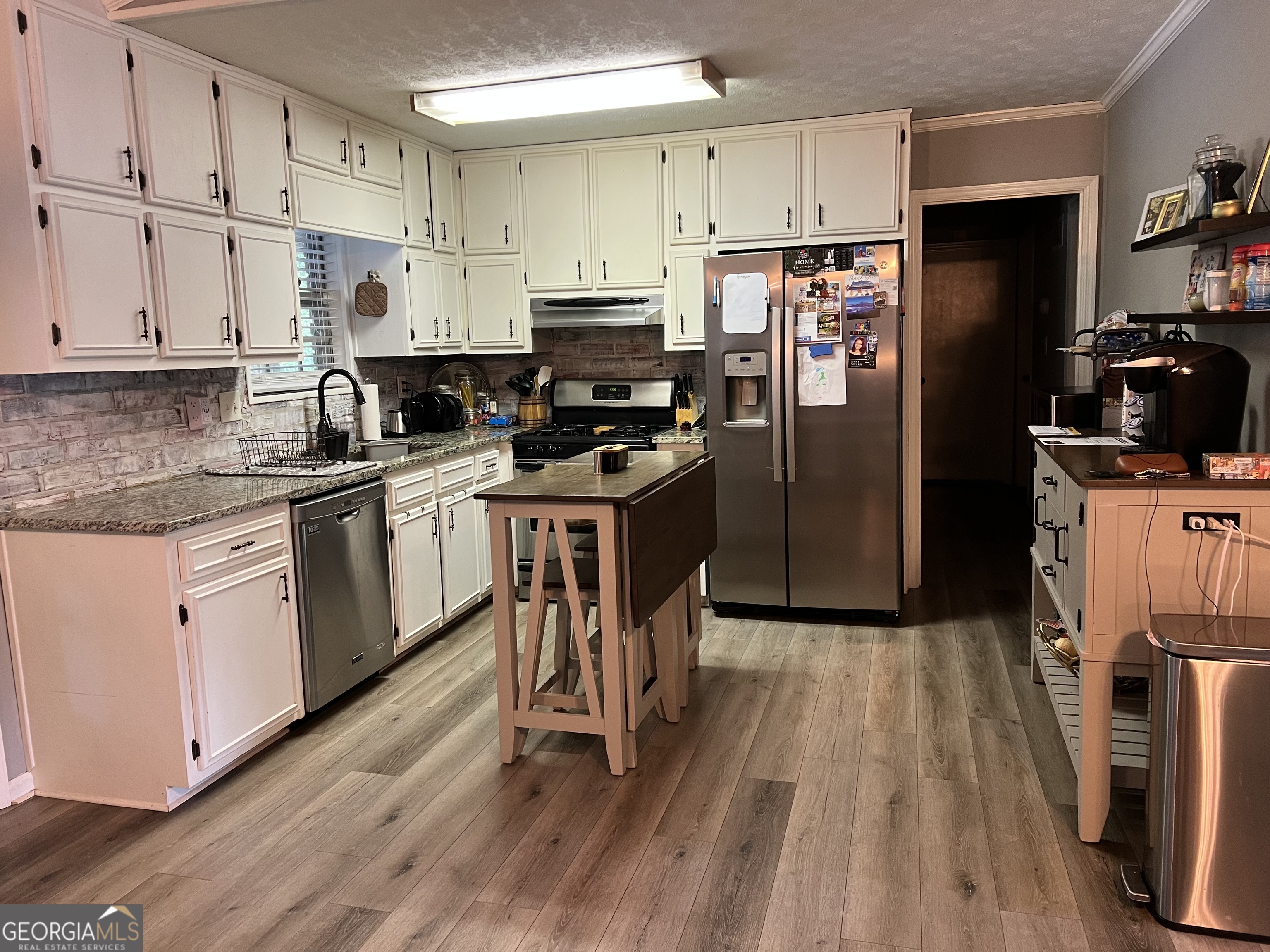 130 Shaw Drive Property Photo 2