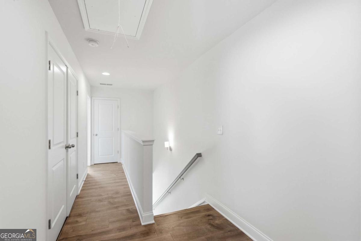 1611 Falcon Crest Way Property Photo 15
