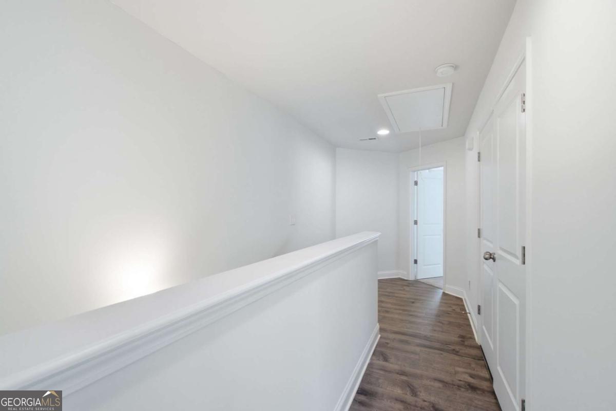 1611 Falcon Crest Way Property Photo 16