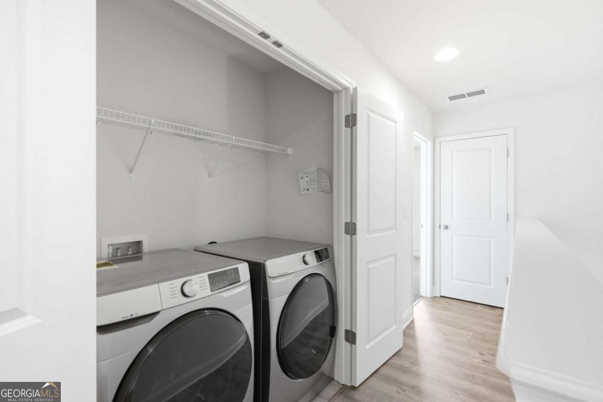 1611 Falcon Crest Way Property Photo 24