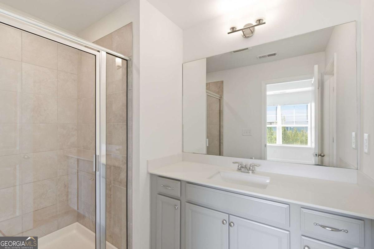 1611 Falcon Crest Way Property Photo 28