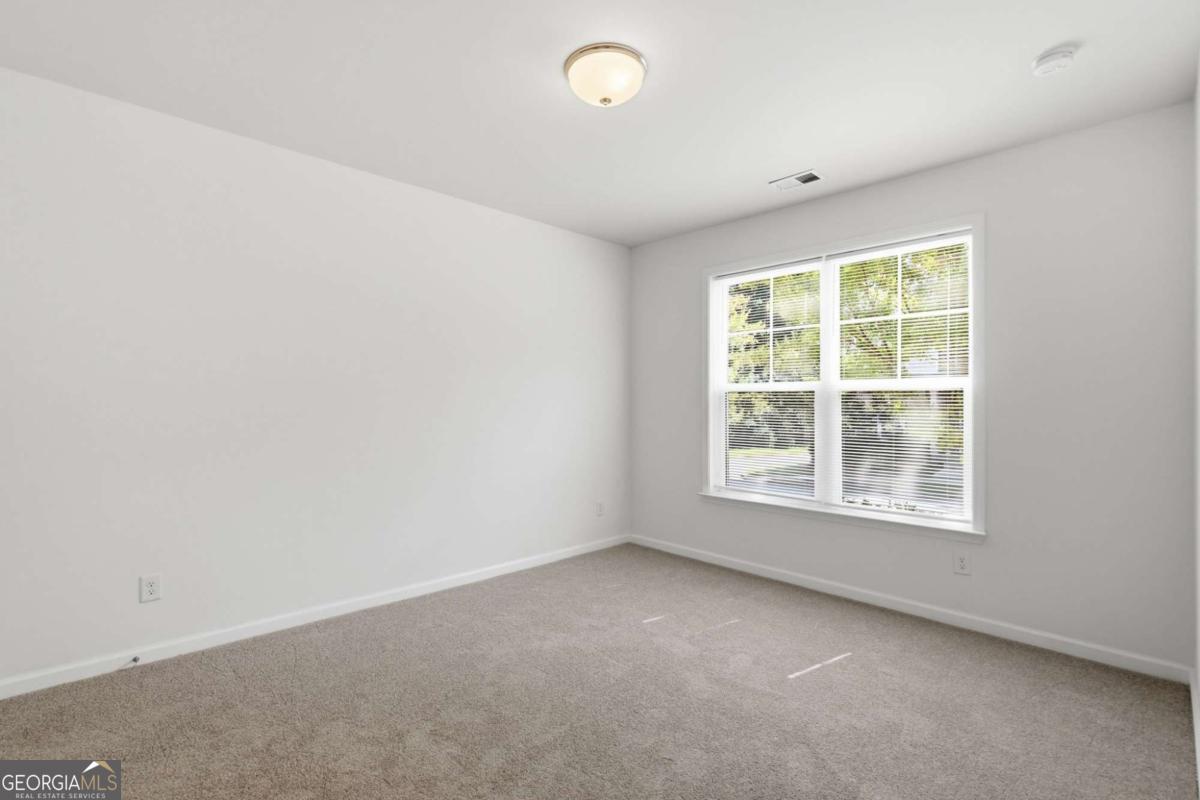 1611 Falcon Crest Way Property Photo 32