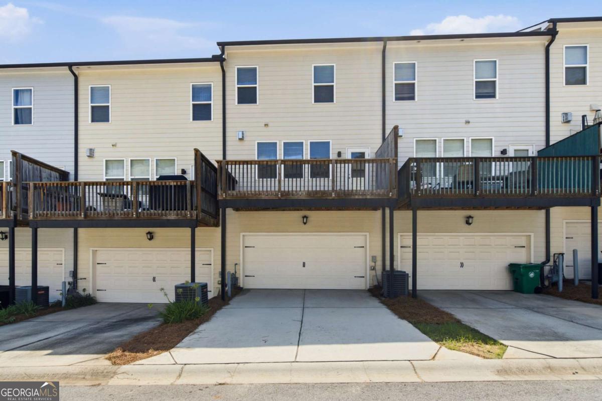 1611 Falcon Crest Way Property Photo 34