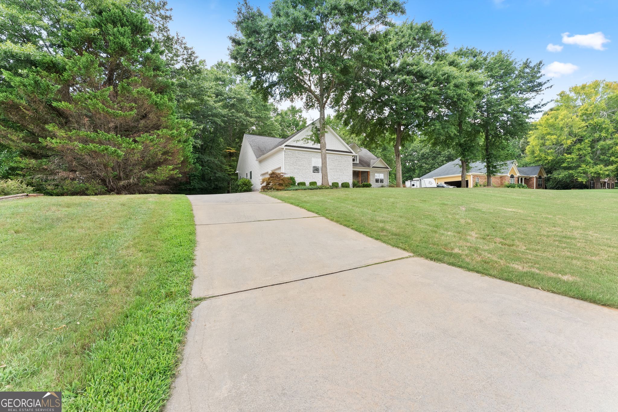 860 Lakeview Drive Property Photo 7