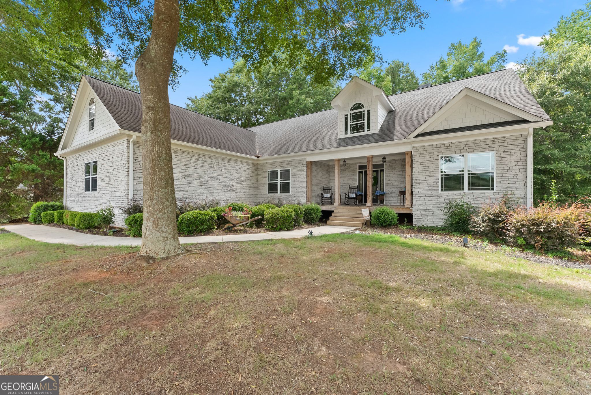 860 Lakeview Drive Property Photo 9