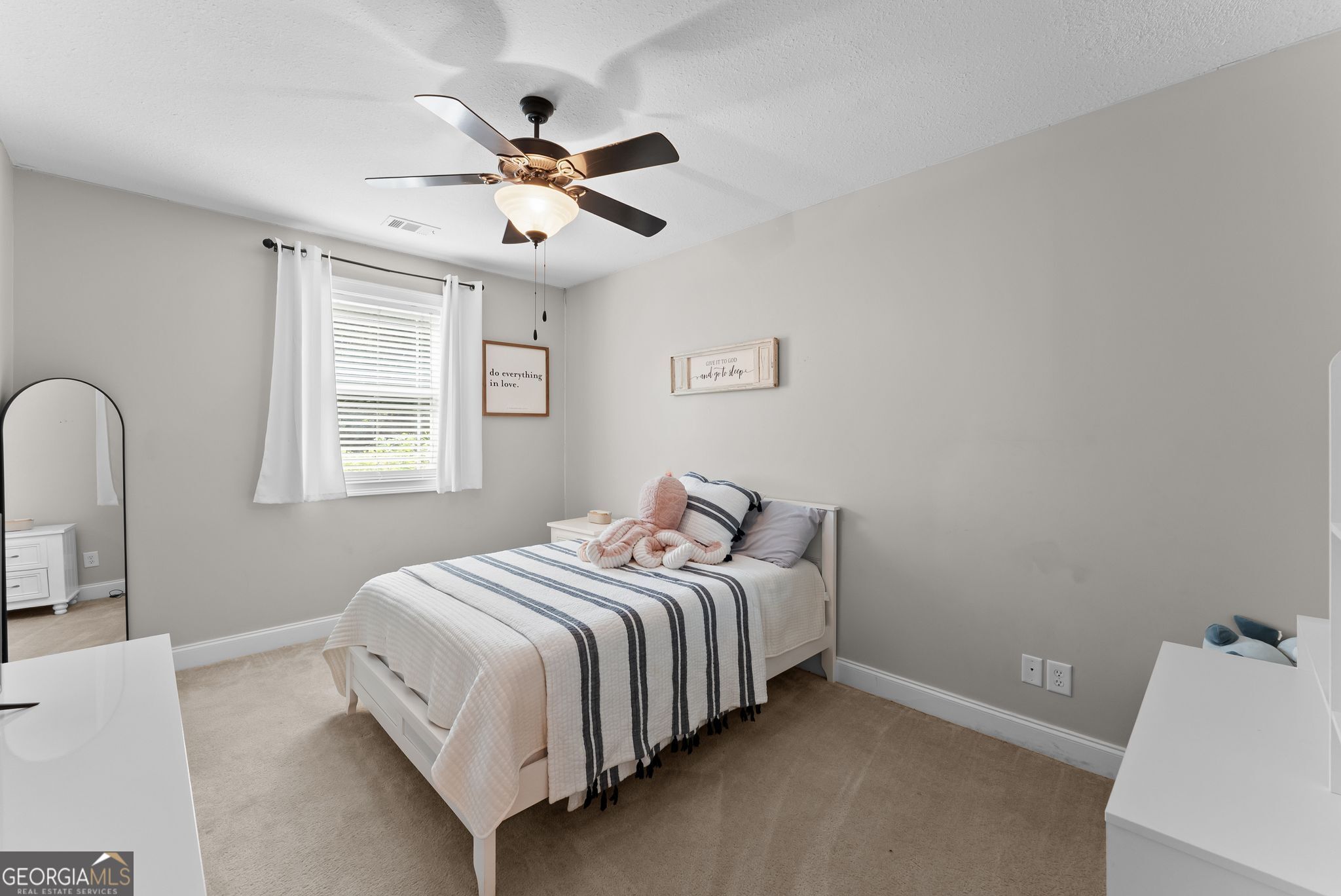 860 Lakeview Drive Property Photo 47