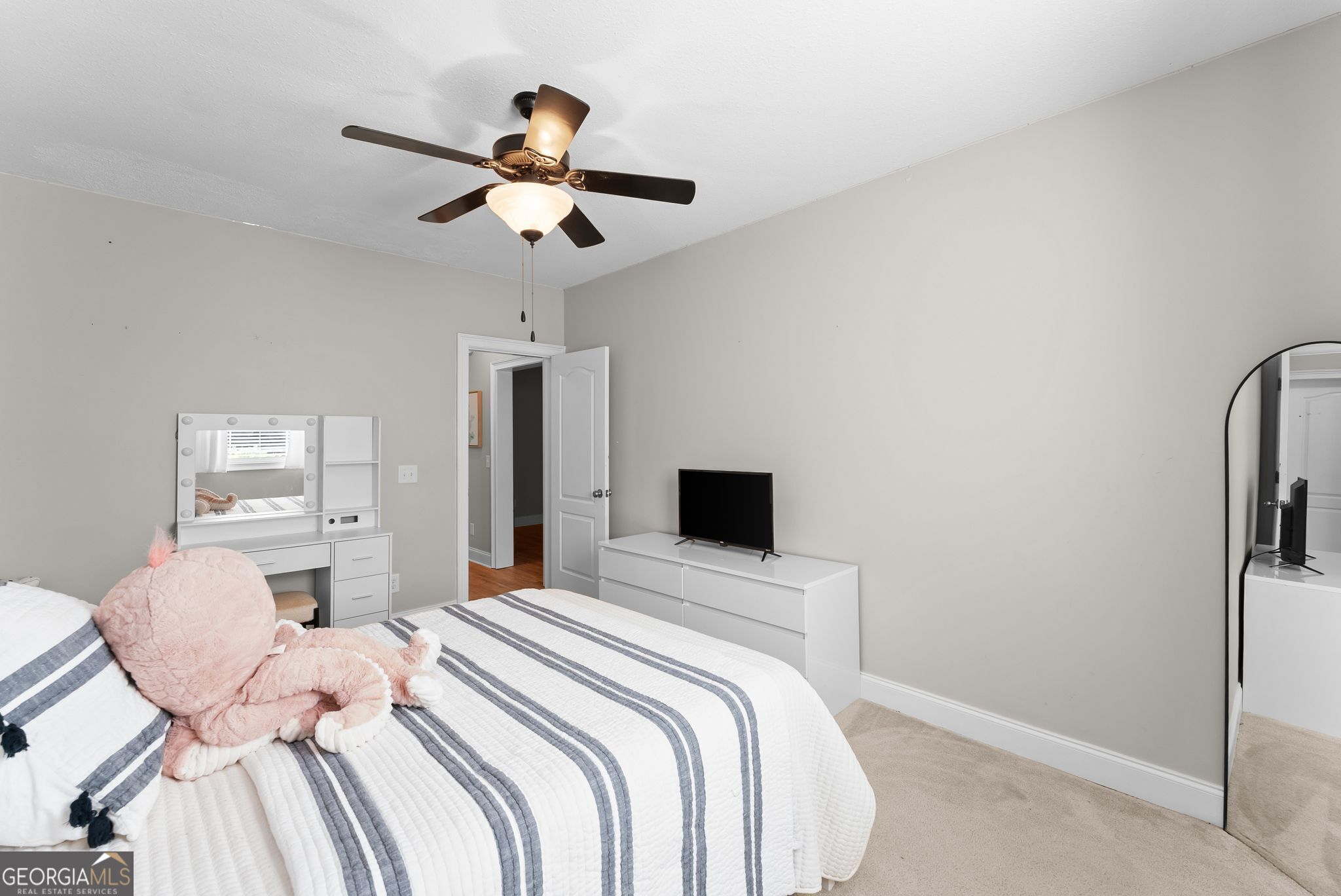 860 Lakeview Drive Property Photo 48