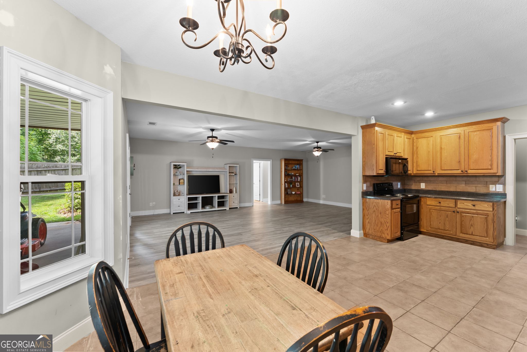 860 Lakeview Drive Property Photo 52