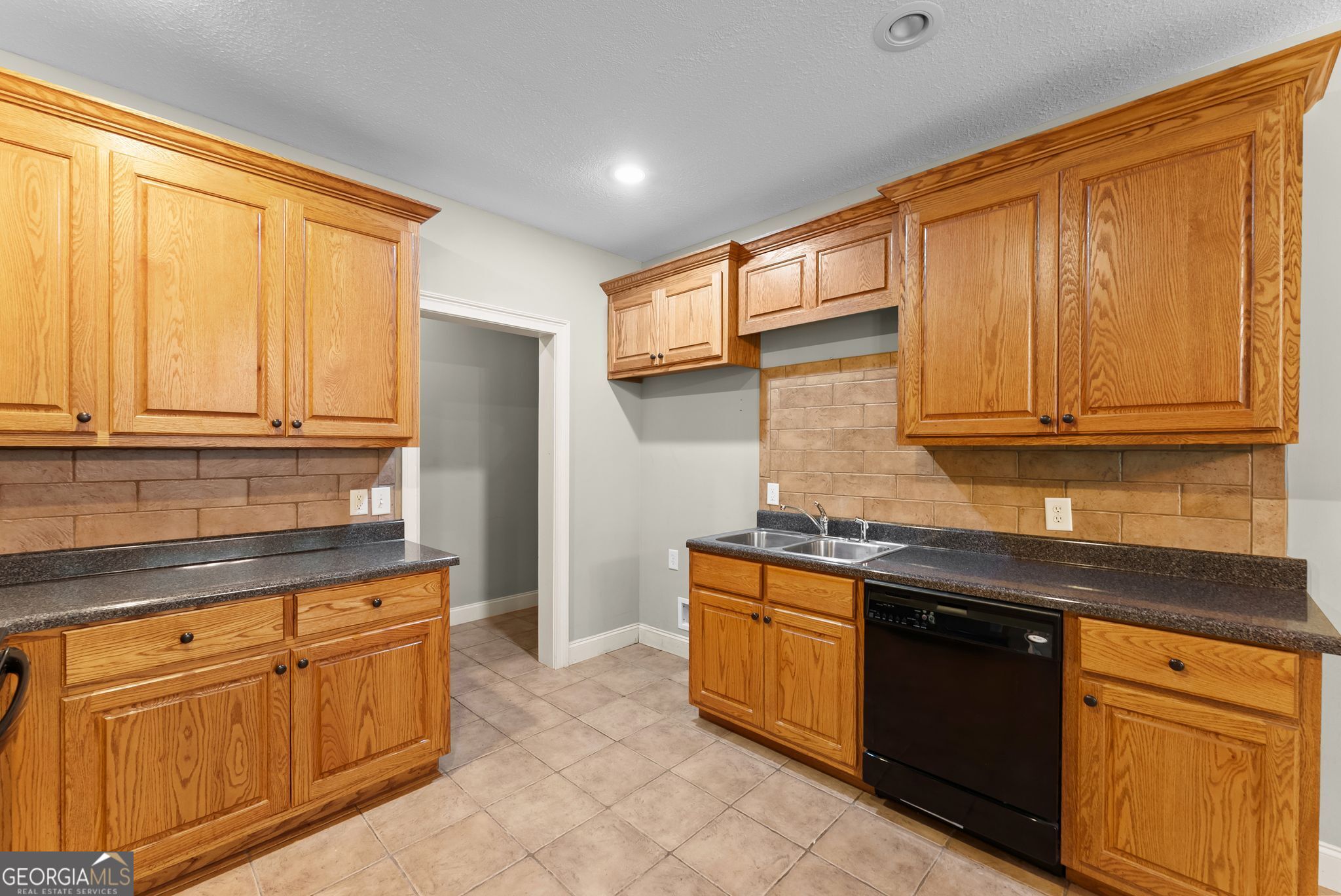 860 Lakeview Drive Property Photo 54