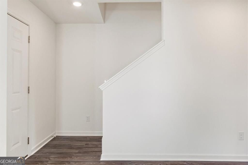 4341 Foothills Court Property Photo 4