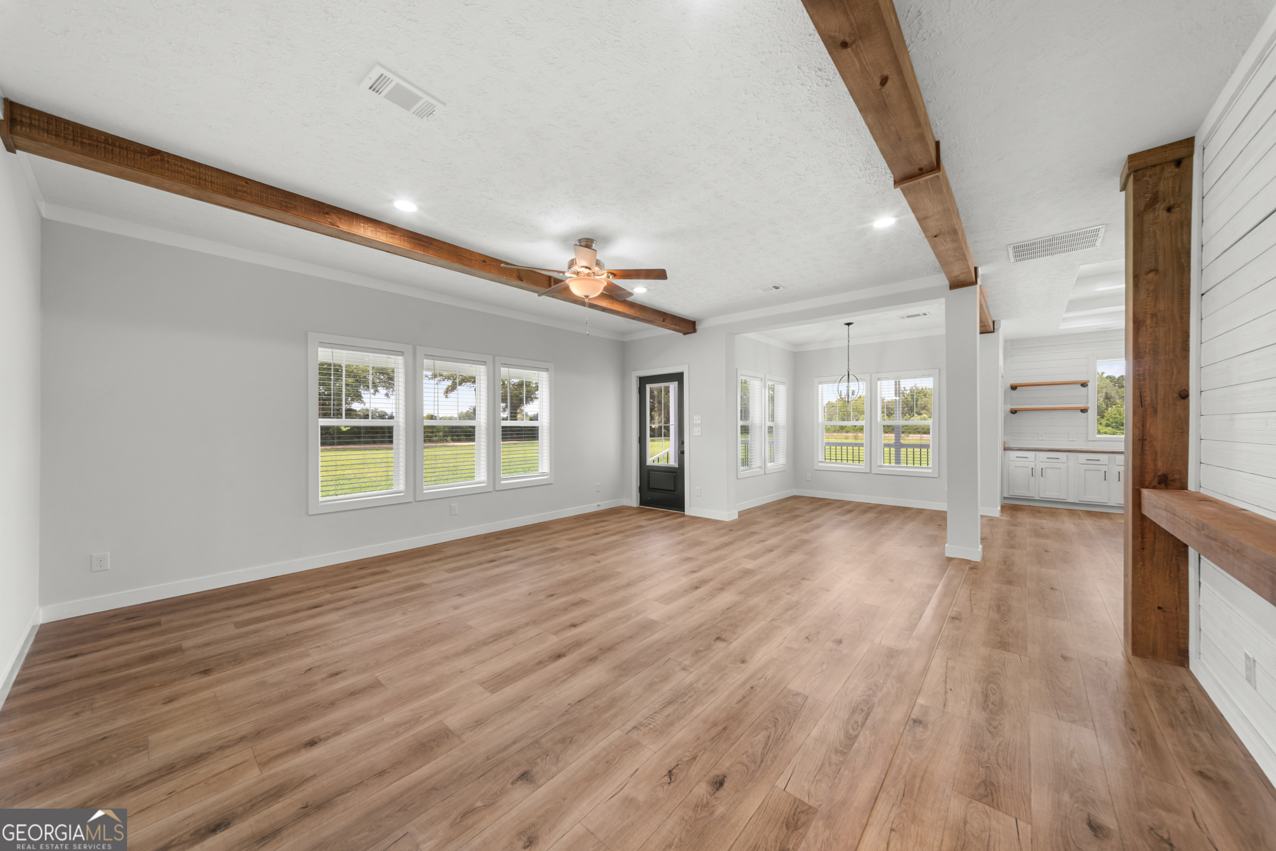 562 Sinkhole Road Property Photo 10