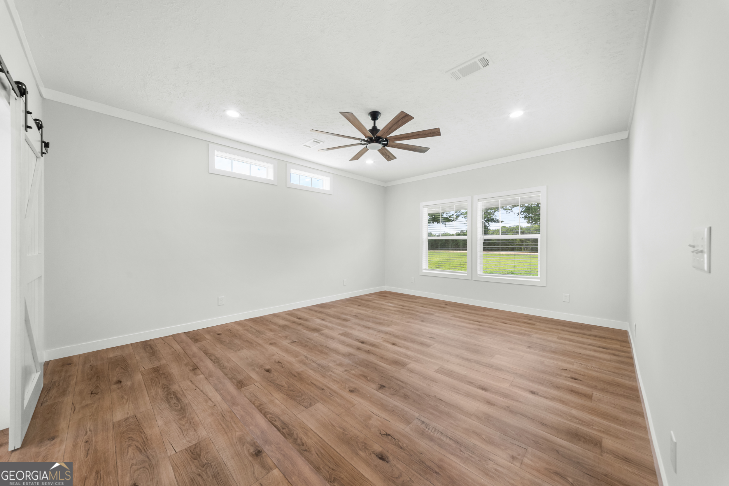 562 Sinkhole Road Property Photo 14