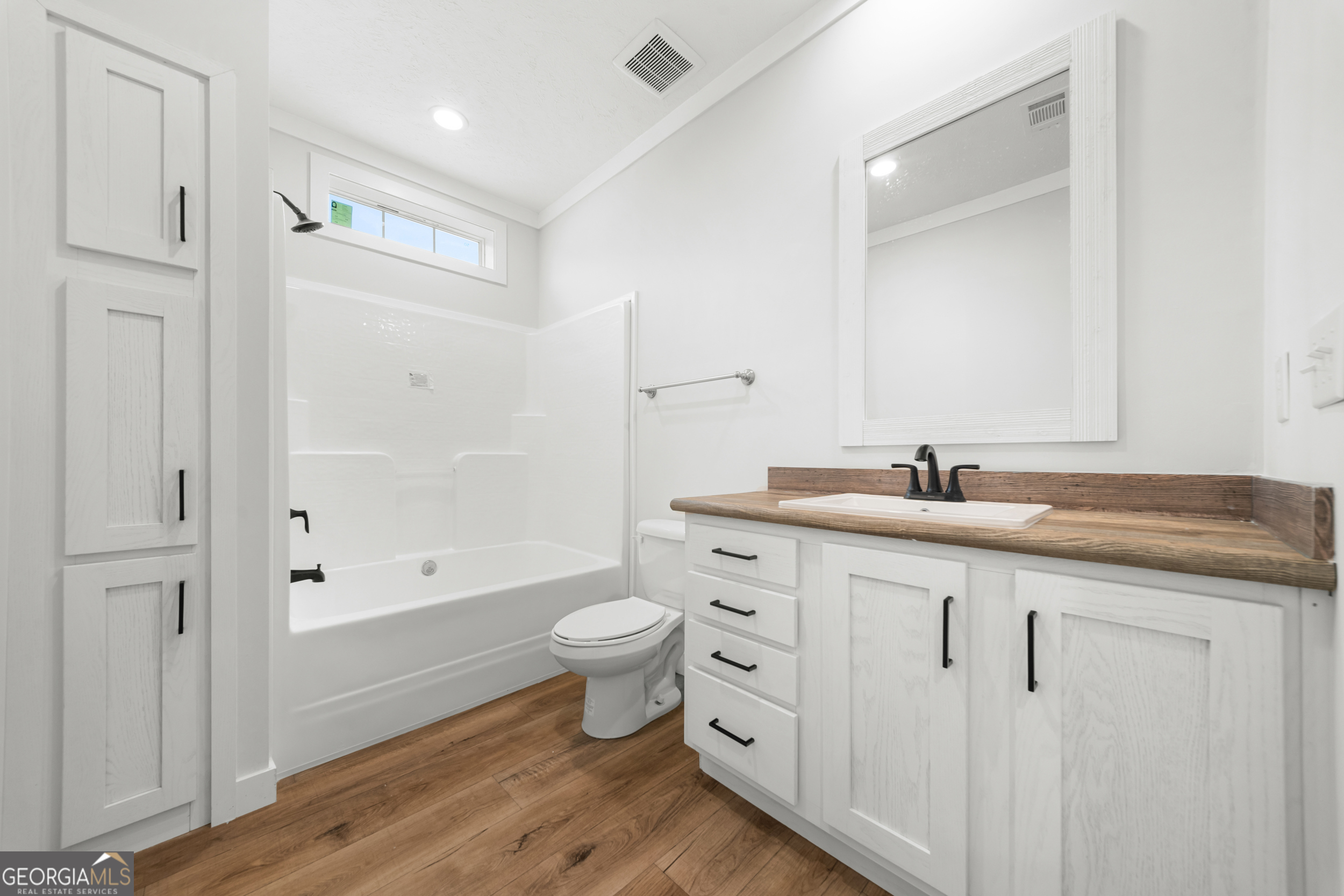 562 Sinkhole Road Property Photo 18