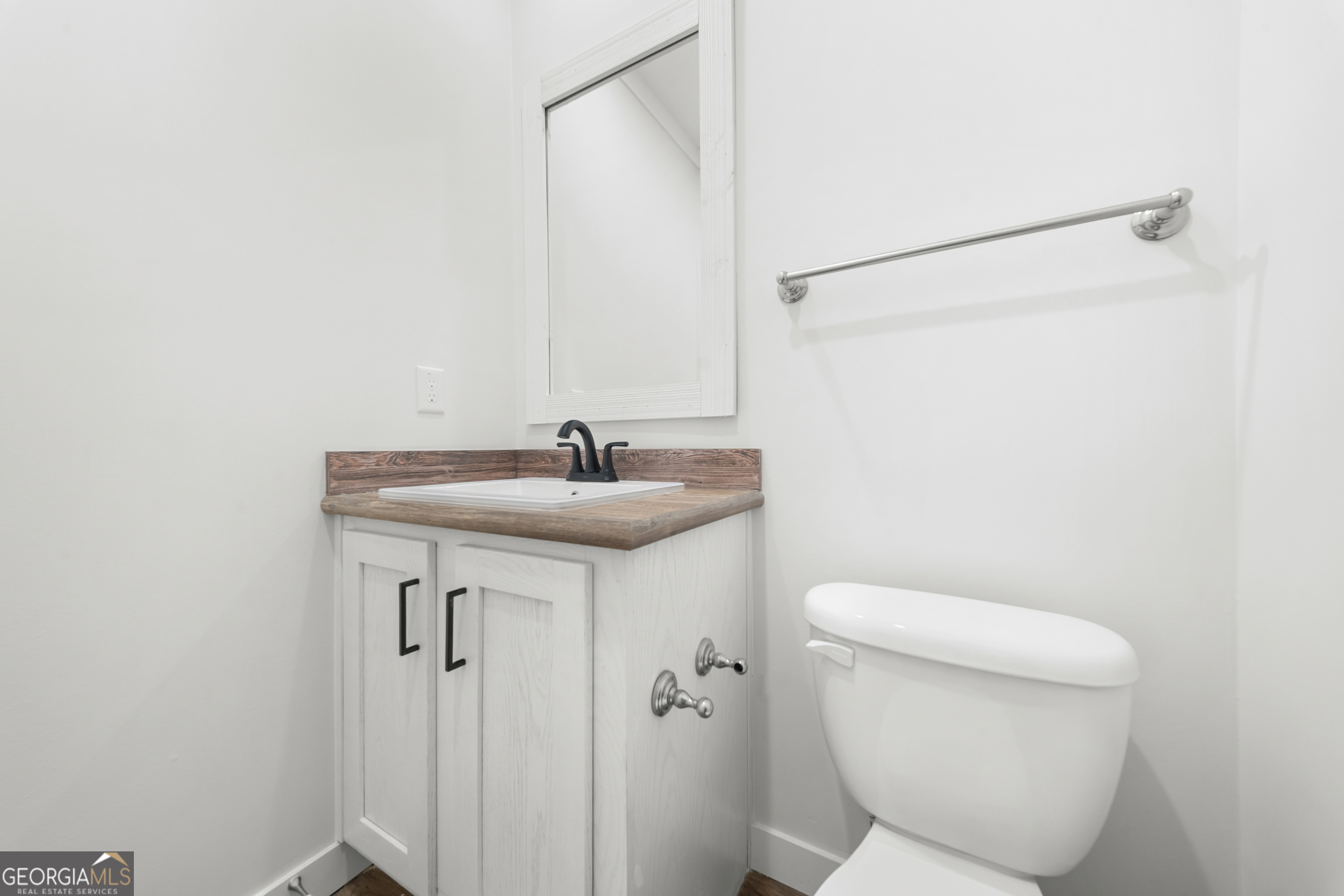 562 Sinkhole Road Property Photo 25