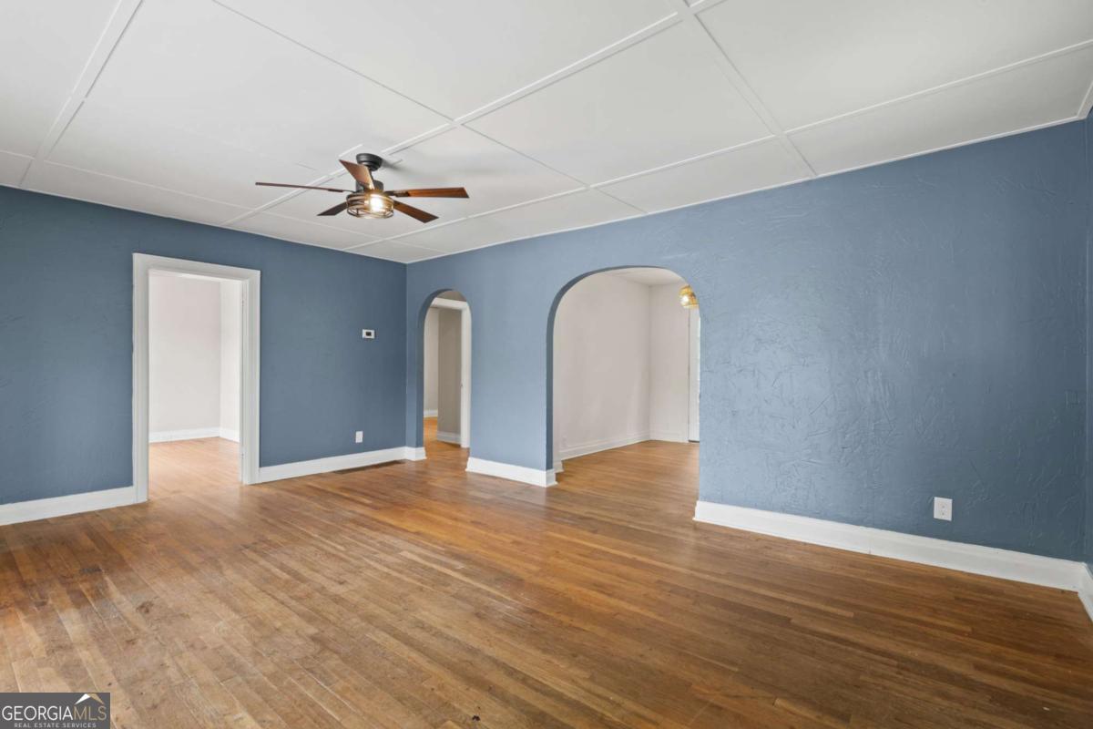 3260 East First Street Property Photo 14