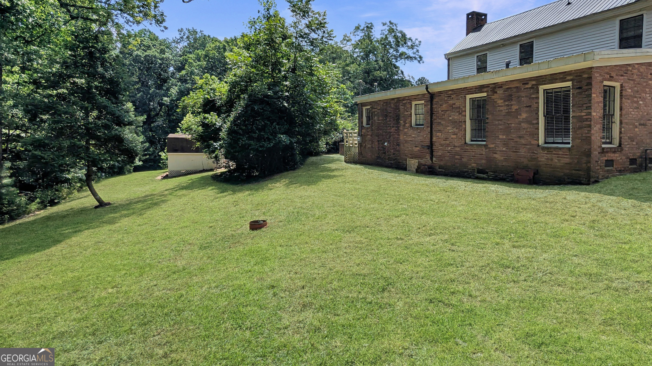 7855 Rivertown Road Property Photo 4