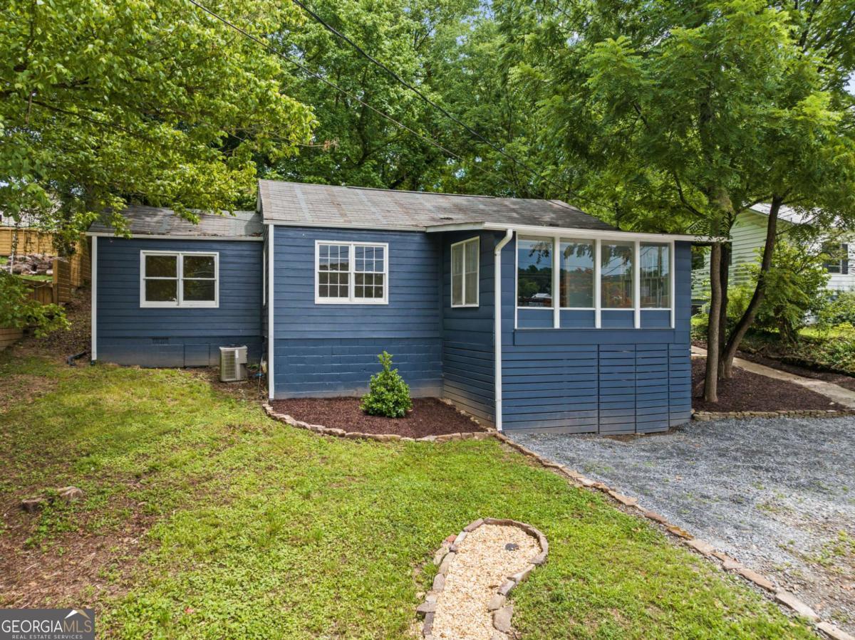 3260 East First Street Property Photo 1