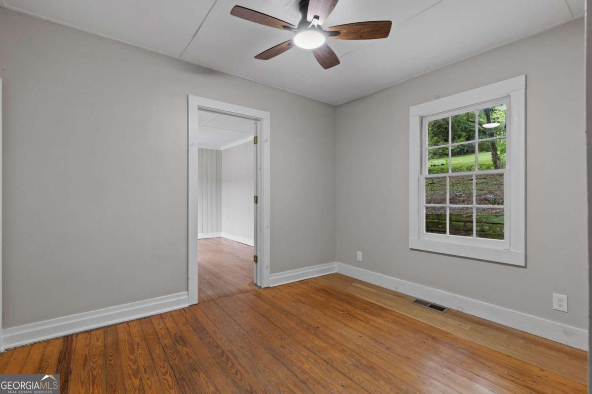 3260 East First Street Property Photo 33