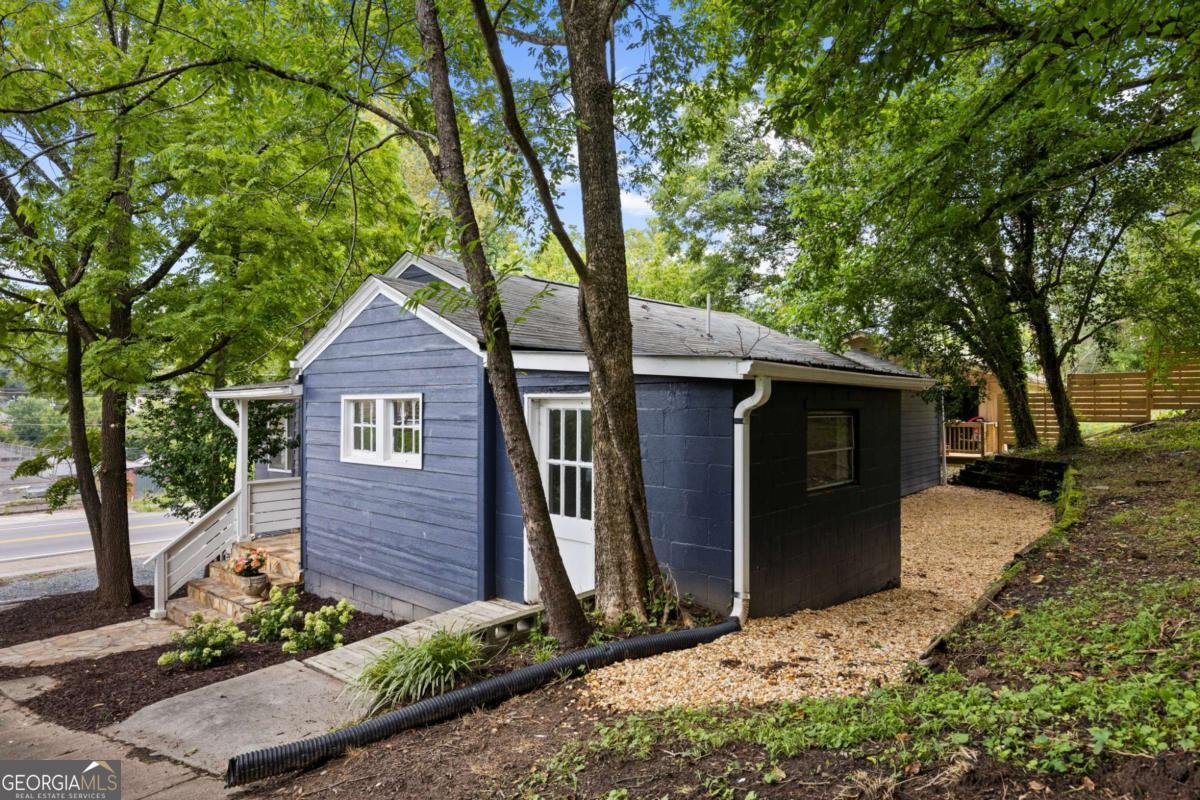 3260 East First Street Property Photo 41