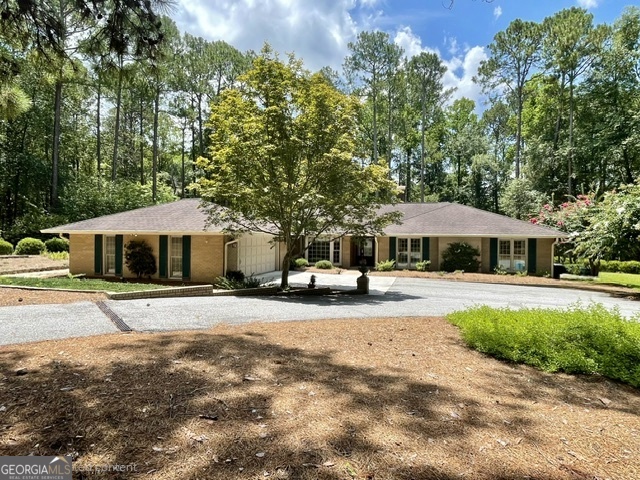 23 Whippoorwill Drive Property Photo 1