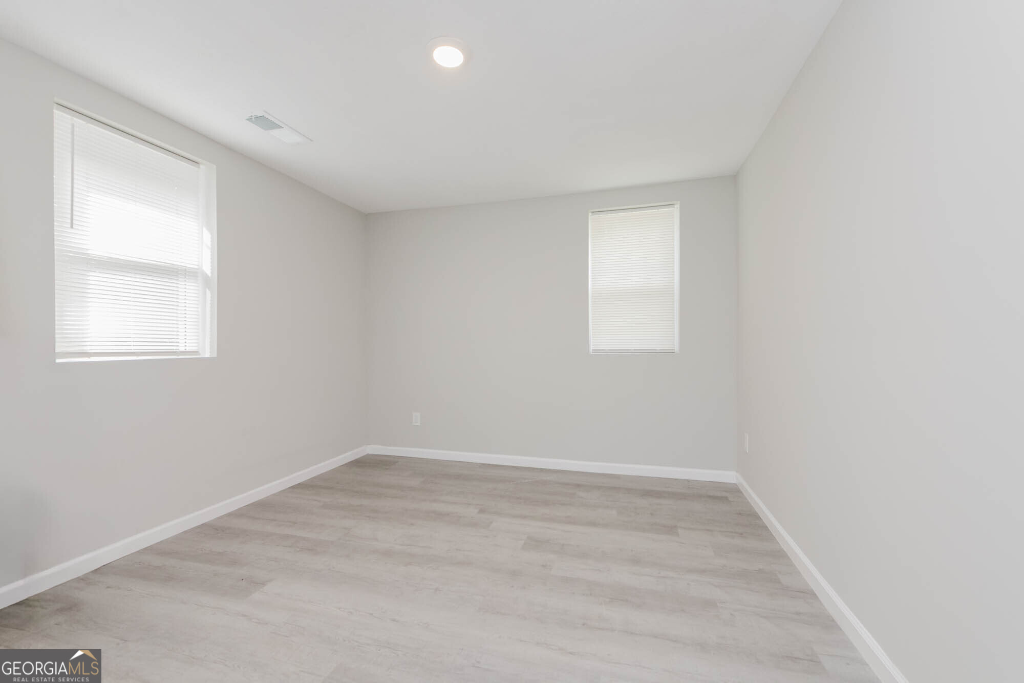 1740 Schofield Street Property Photo 17