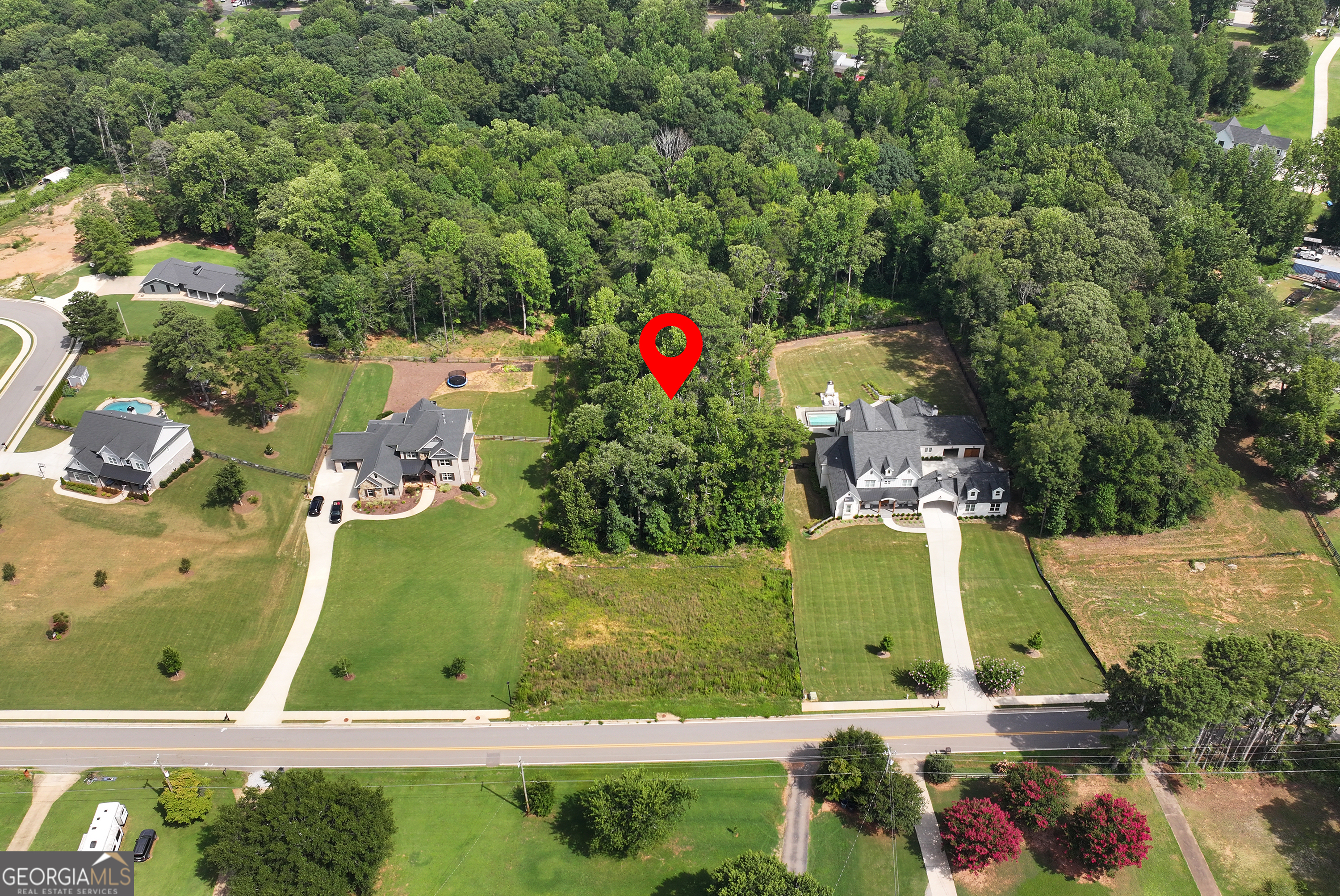 3245 Shoreland Drive Property Photo 4