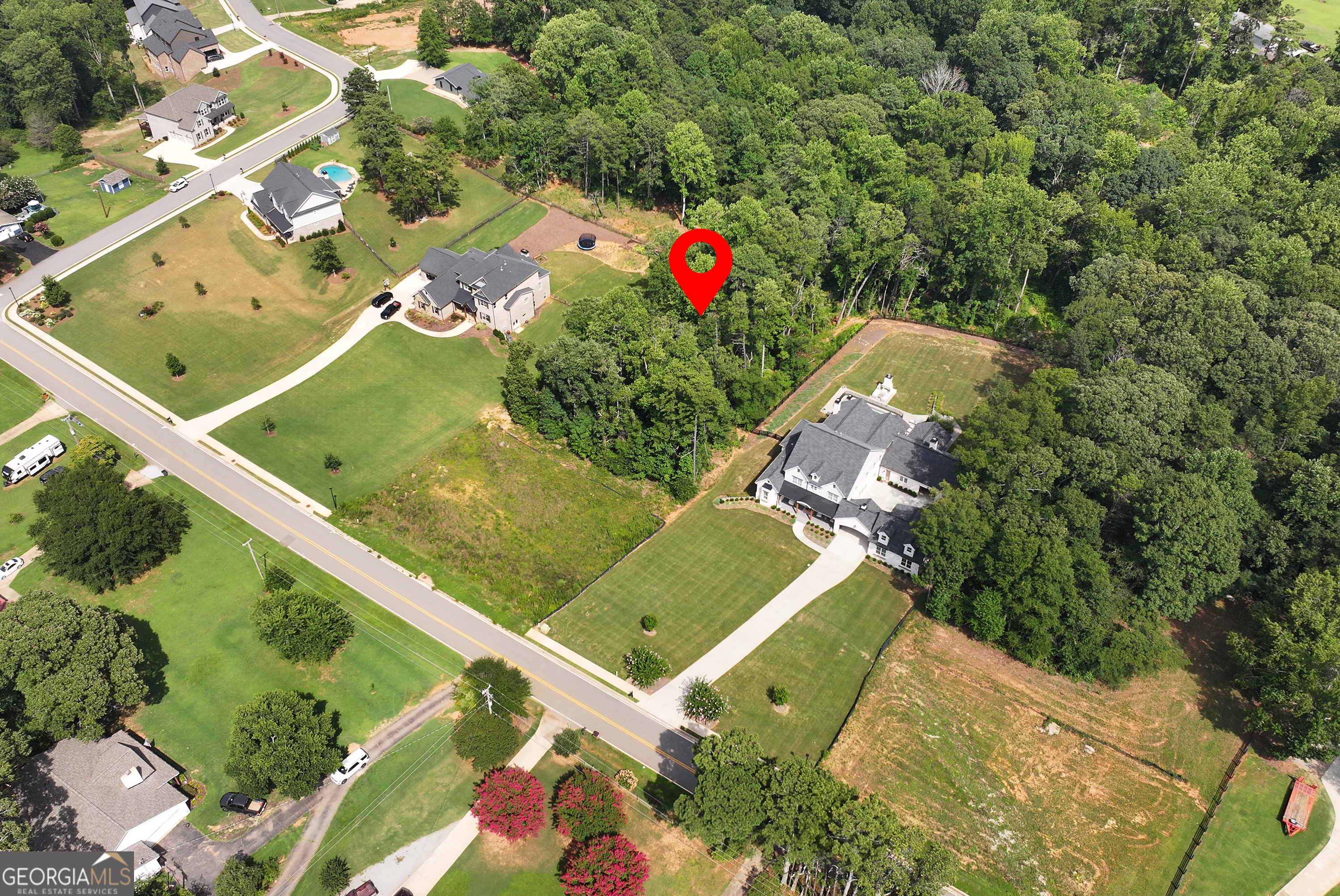 3245 Shoreland Drive Property Photo 5