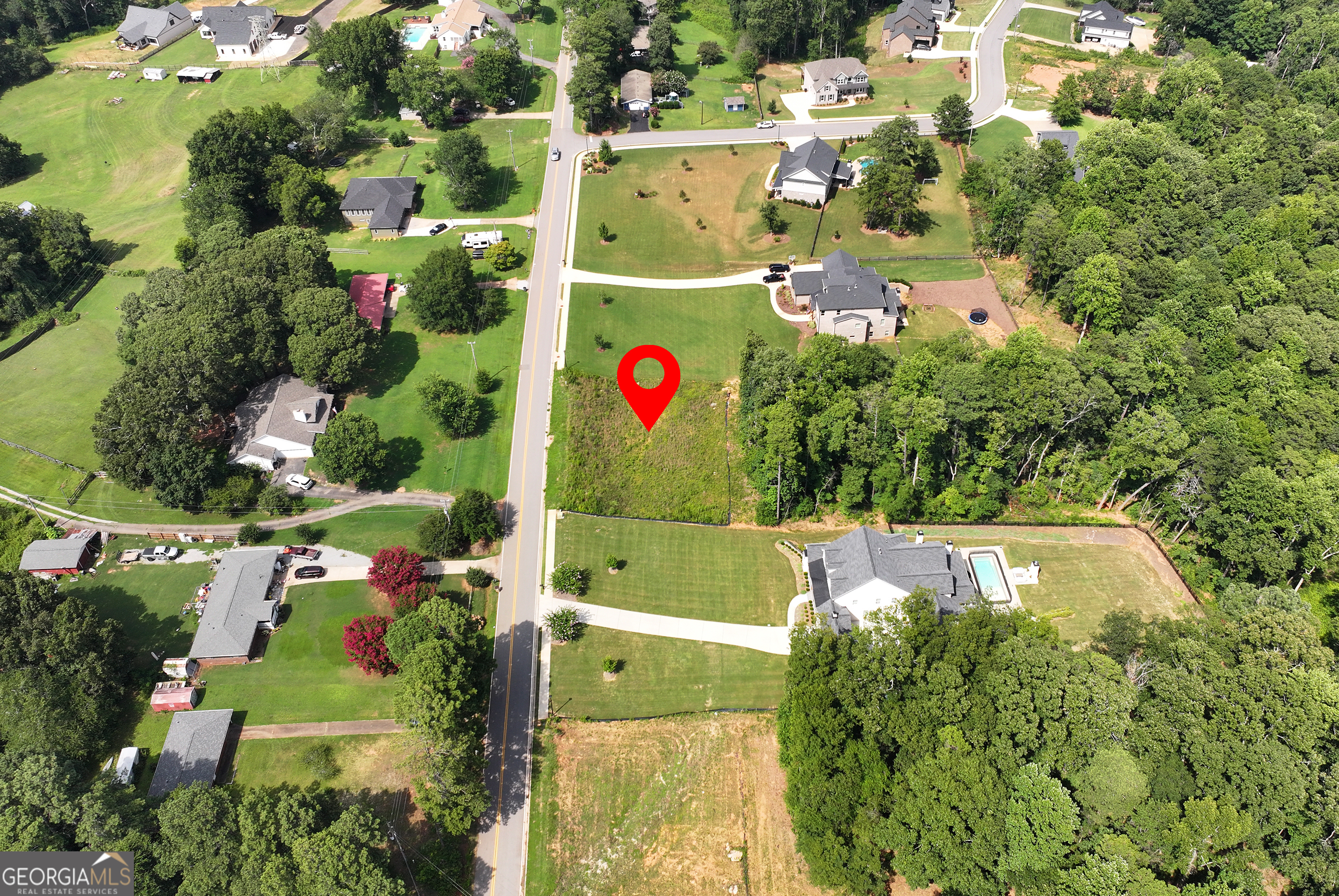 3245 Shoreland Drive Property Photo 6