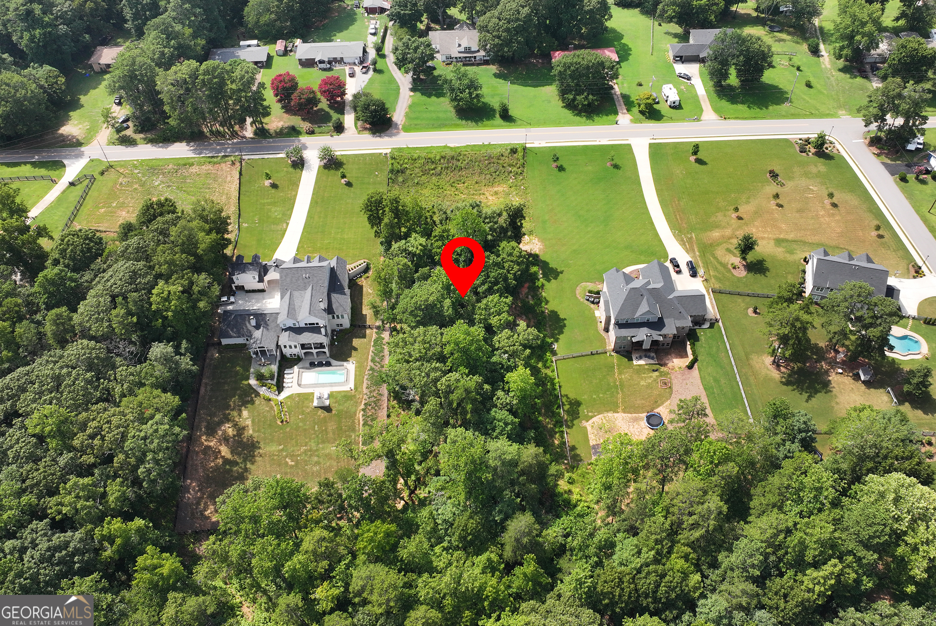 3245 Shoreland Drive Property Photo 8