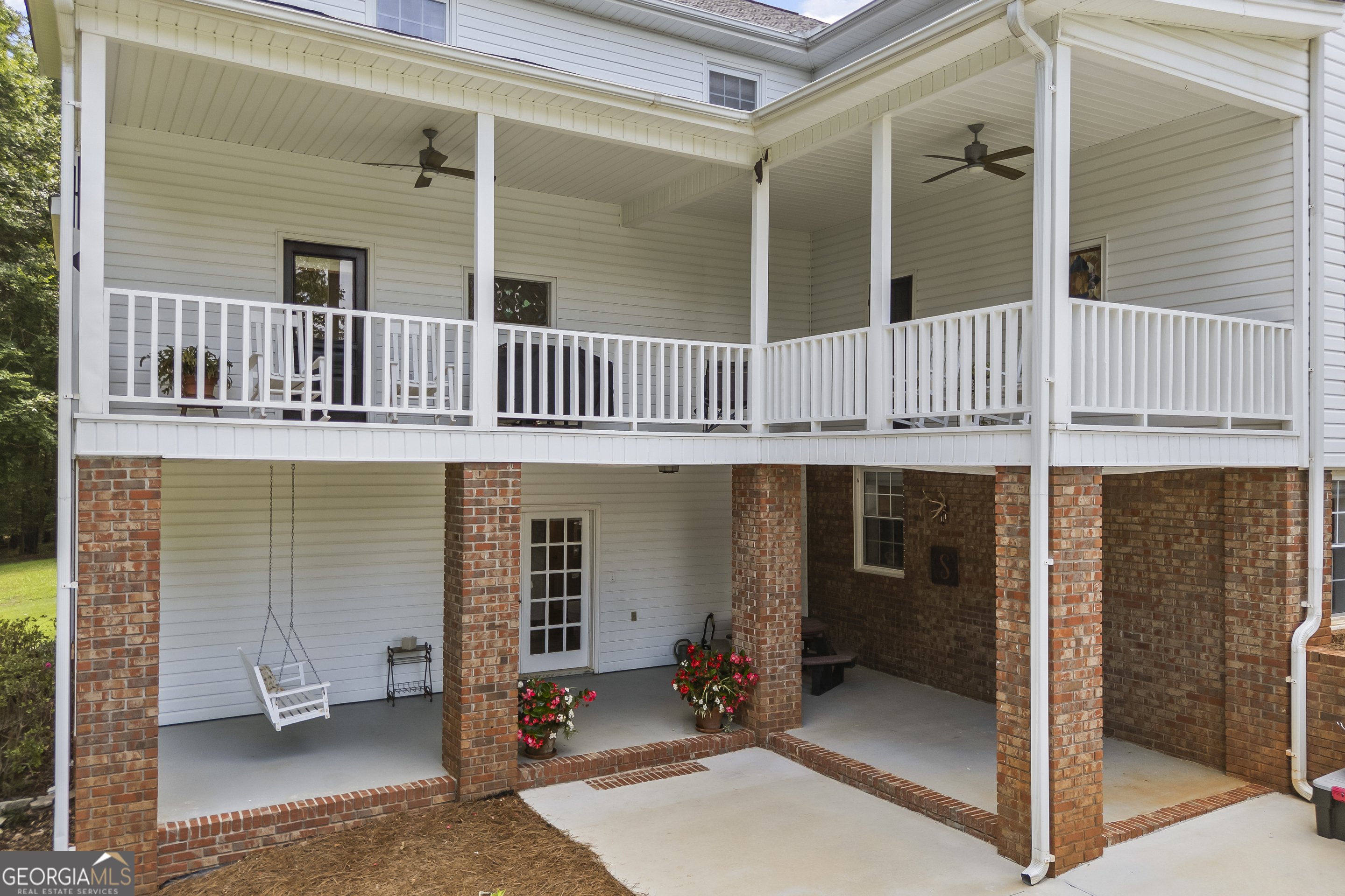 3040 Venable Lane Property Photo 7
