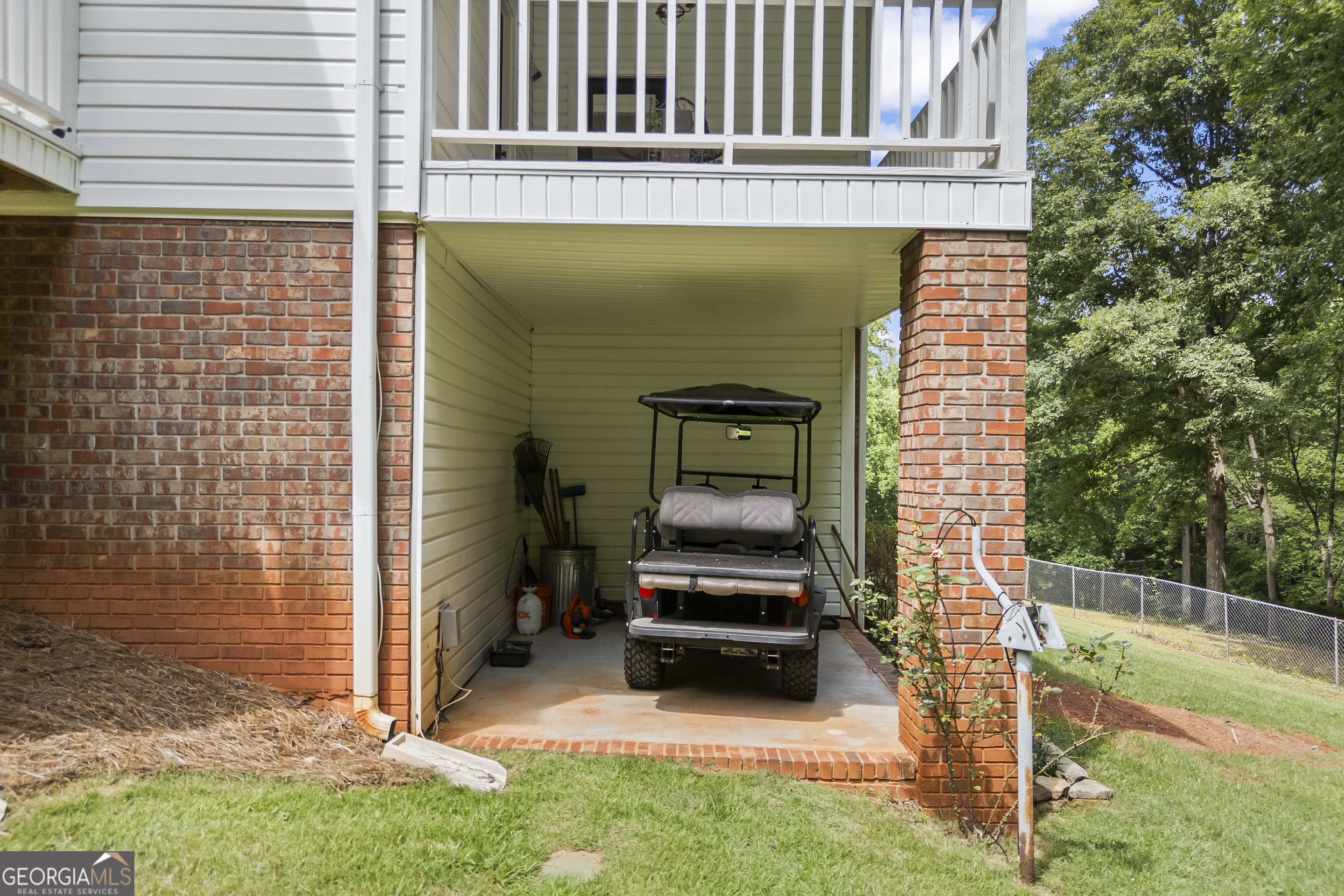 3040 Venable Lane Property Photo 8