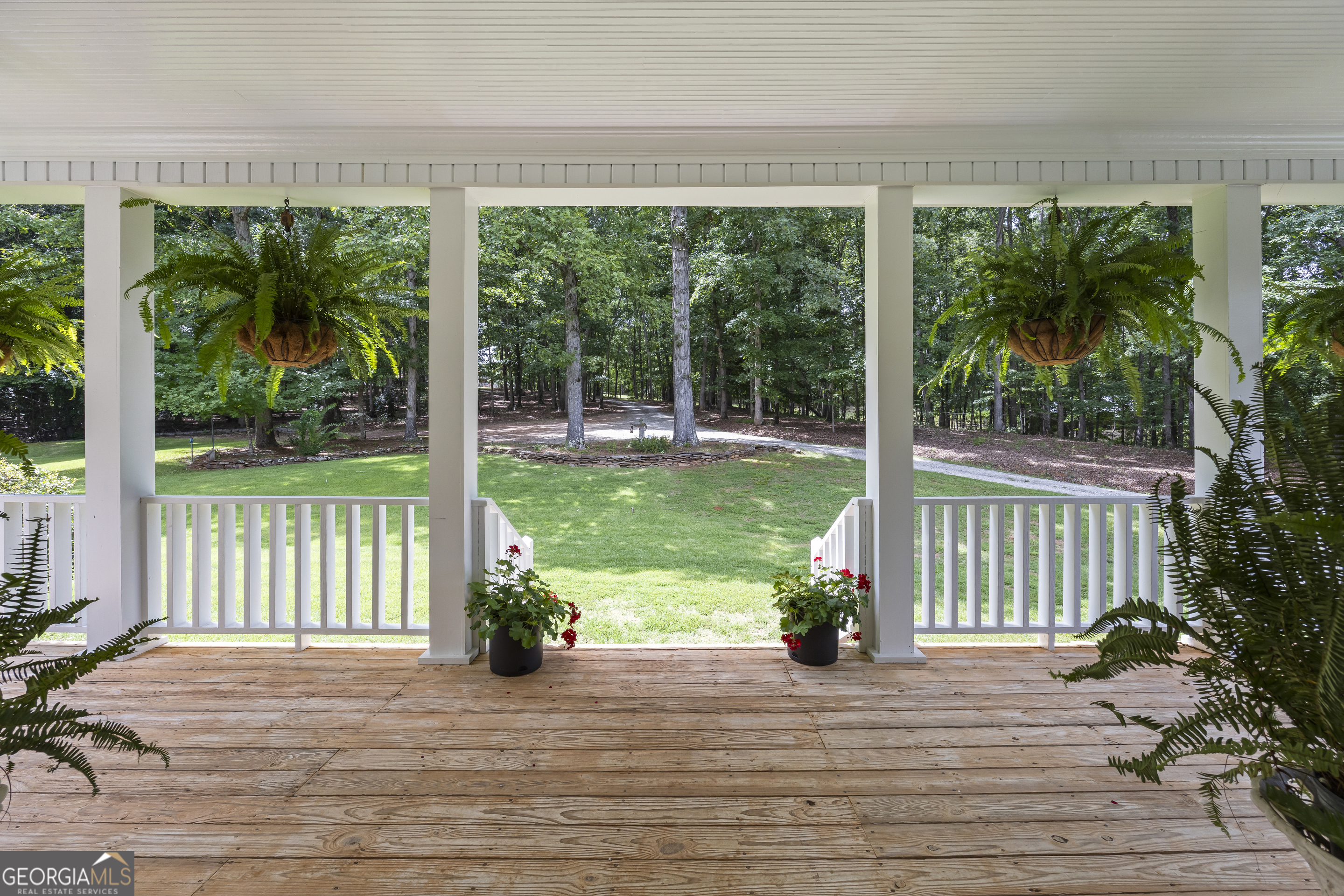 3040 Venable Lane Property Photo 12