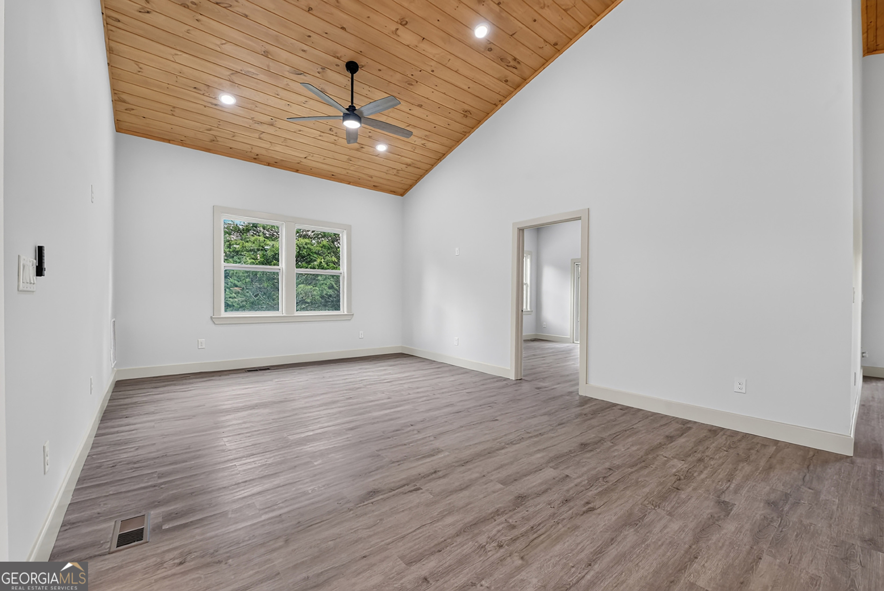 2125 Shady Grove Property Photo 18