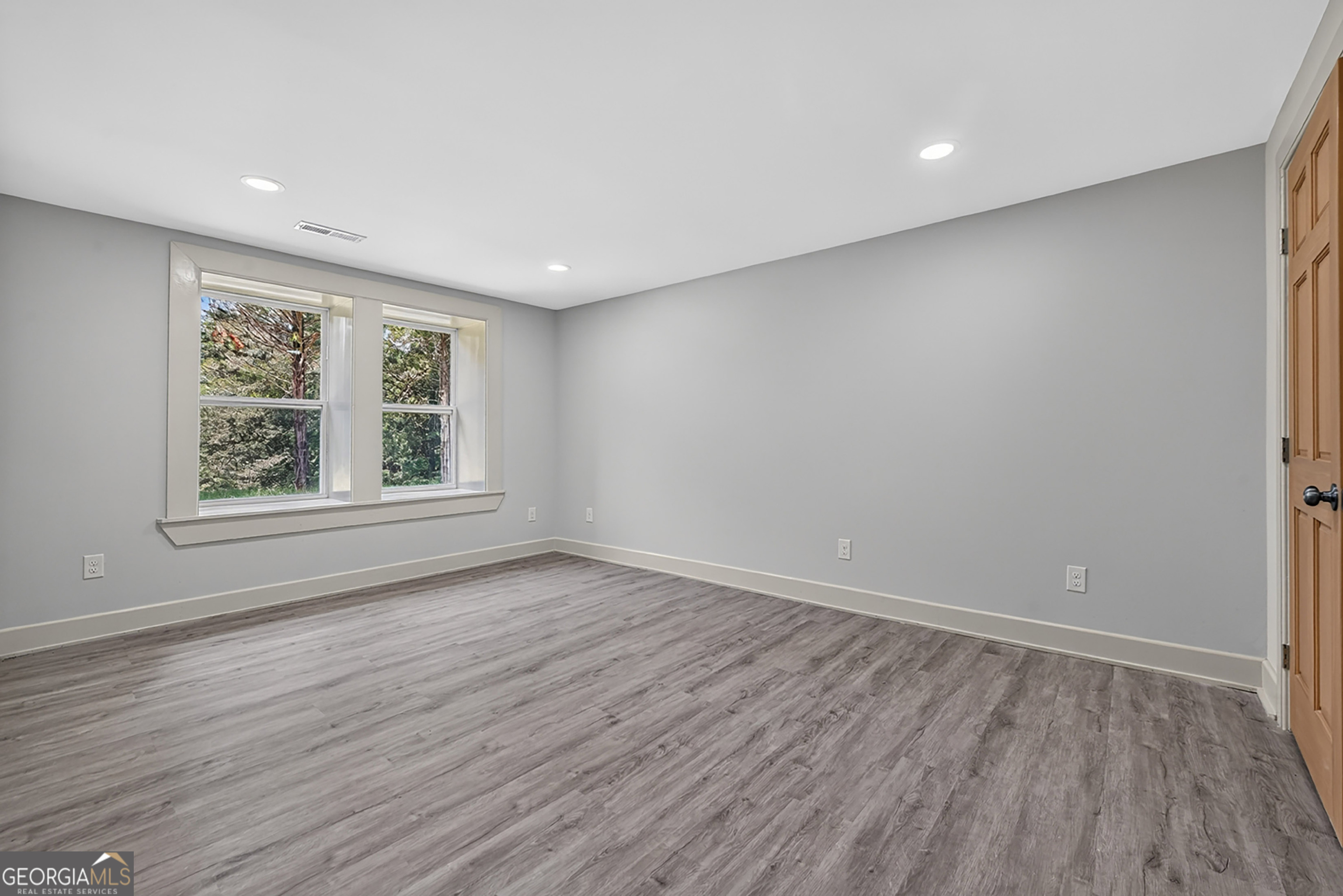 2125 Shady Grove Property Photo 24