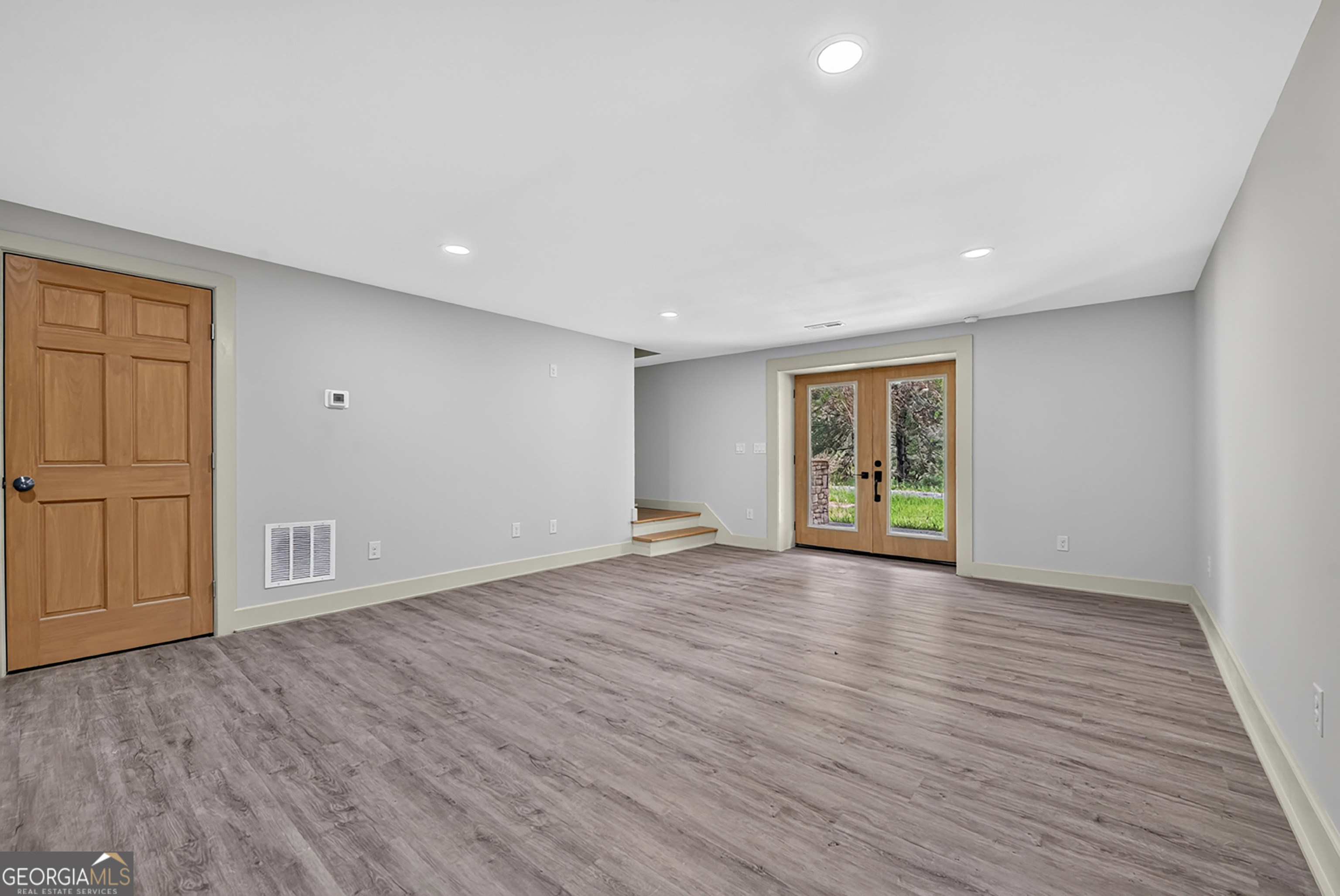 2125 Shady Grove Property Photo 32