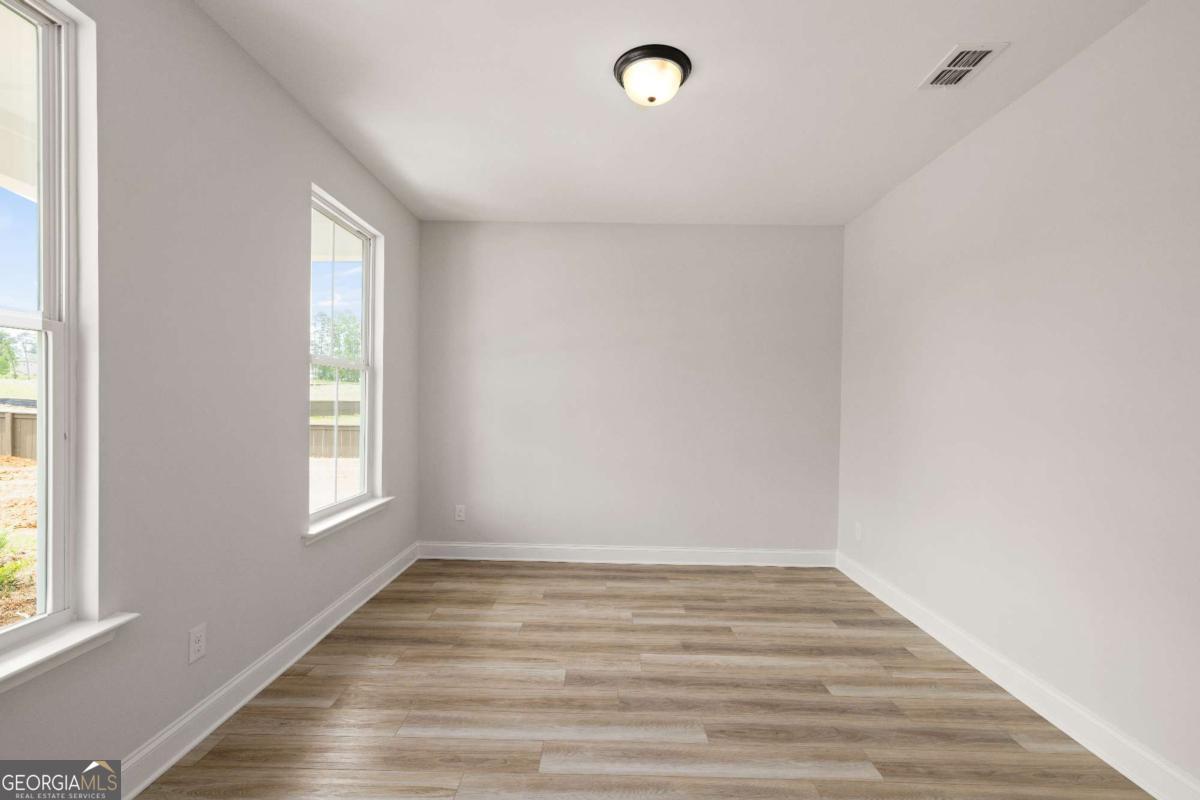 149 Barton Springs Property Photo 6
