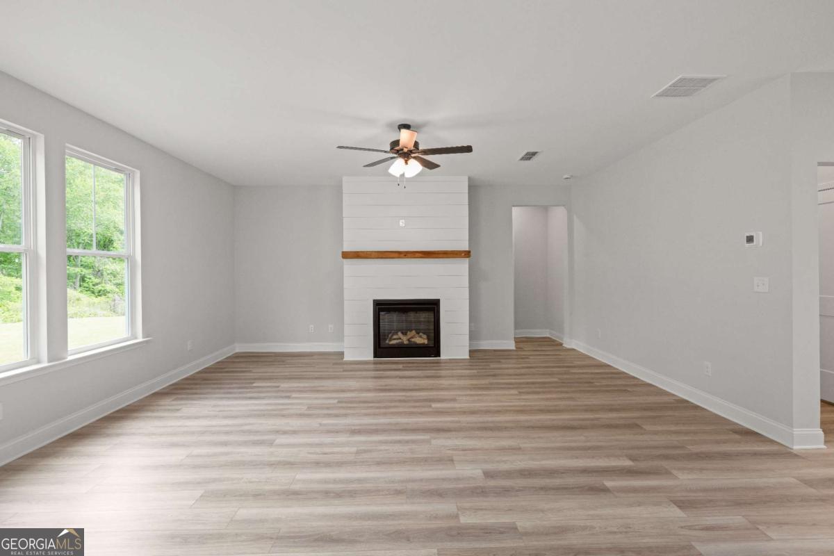 149 Barton Springs Property Photo 9