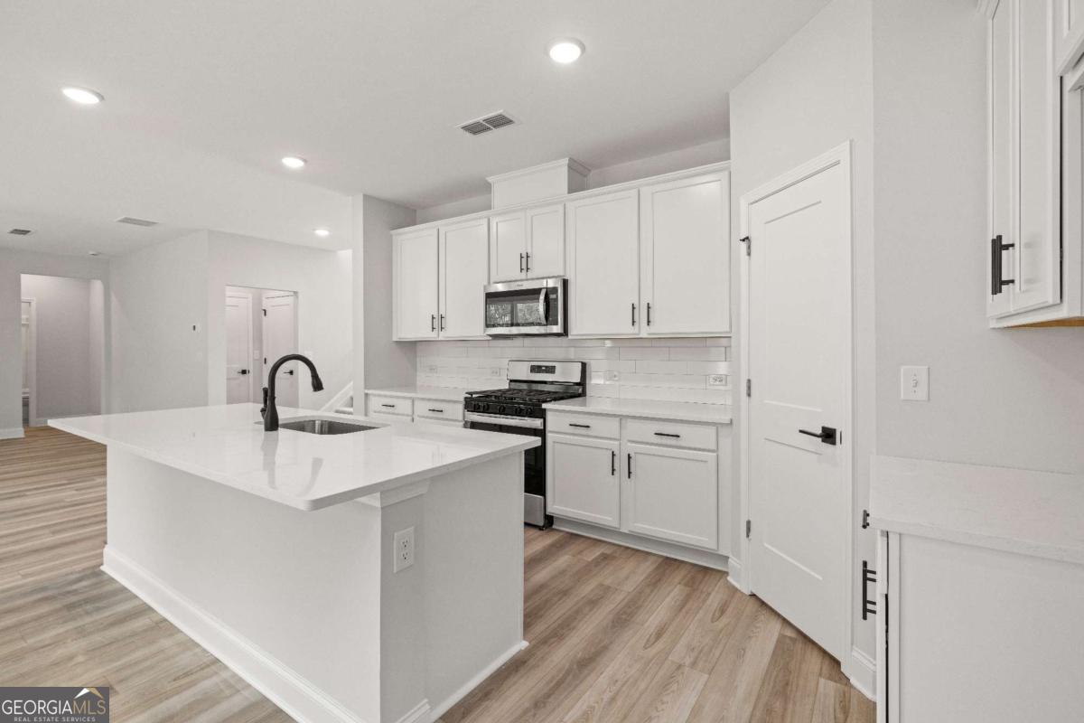 149 Barton Springs Property Photo 12