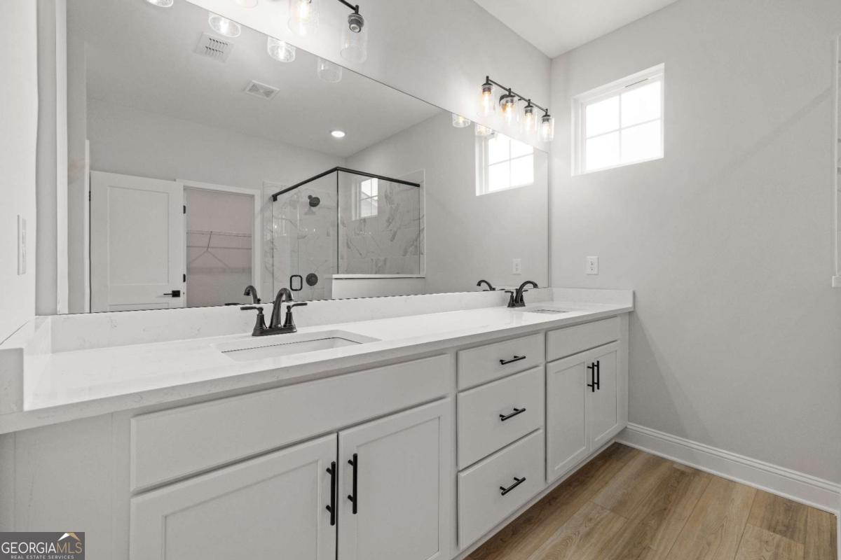 149 Barton Springs Property Photo 32