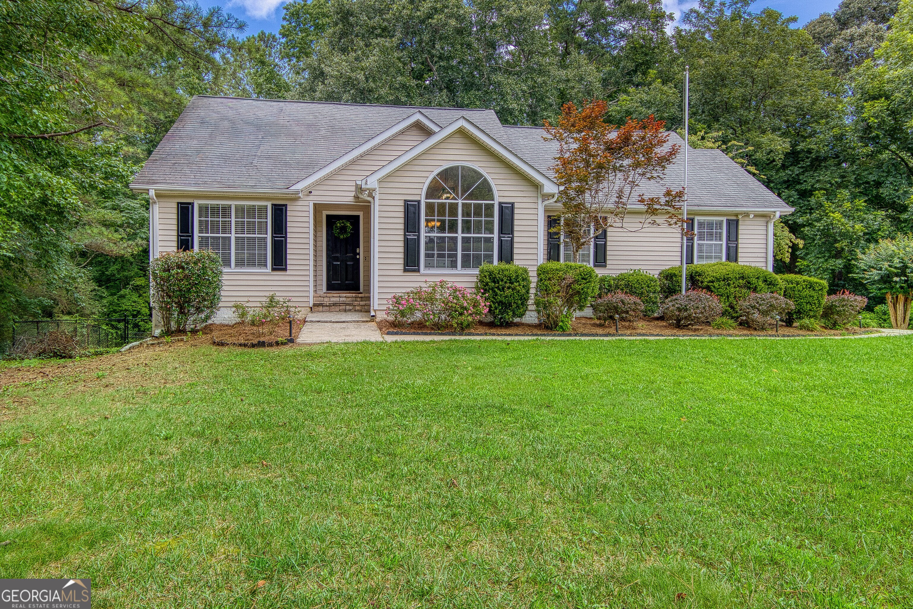 28 Pecan Lake Court Property Photo 1