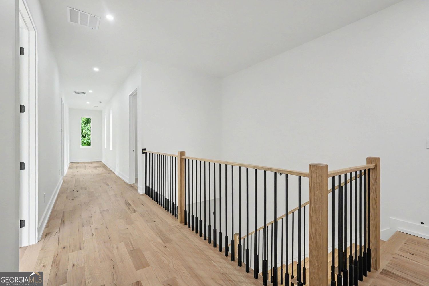 12 Montgomery Street Ne Property Photo 13