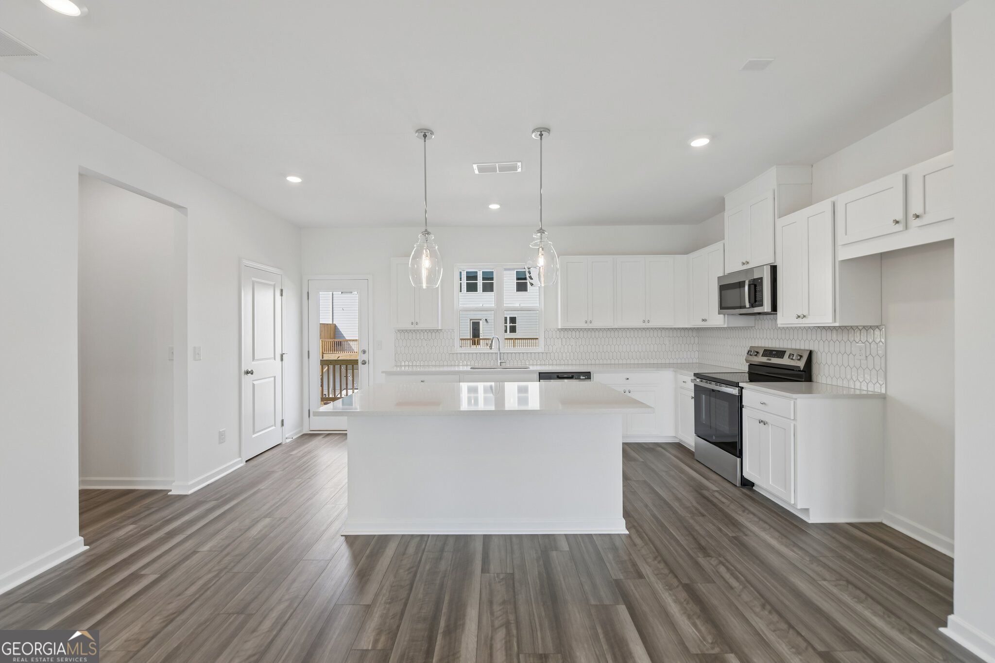 101 Epperly Way Property Photo 2
