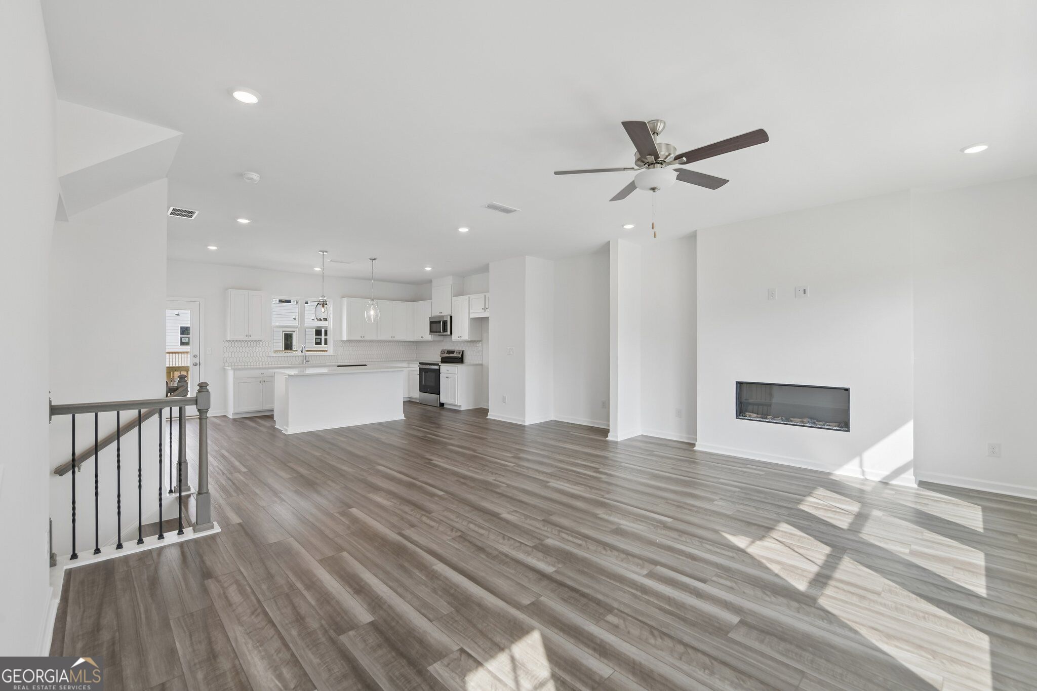 101 Epperly Way Property Photo 8
