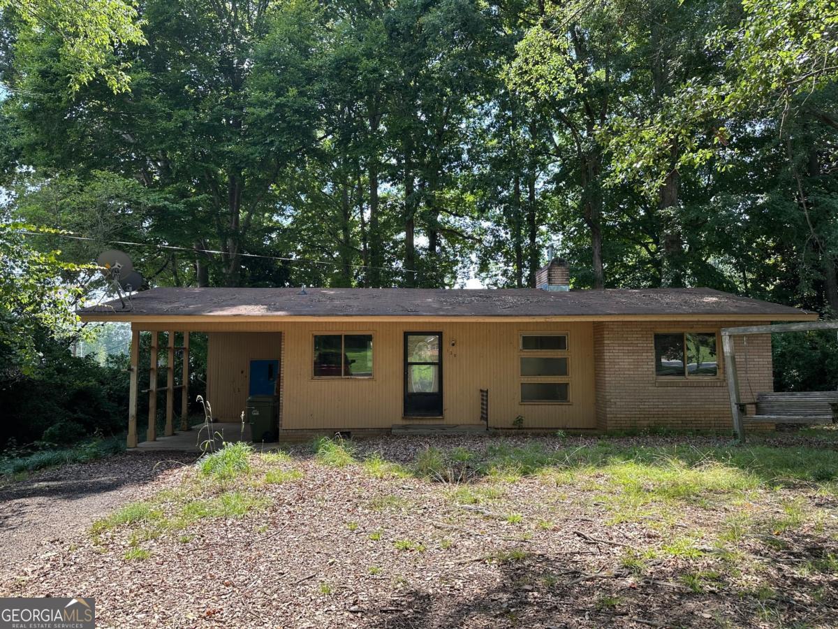 120 N 113 Highway Property Photo 1