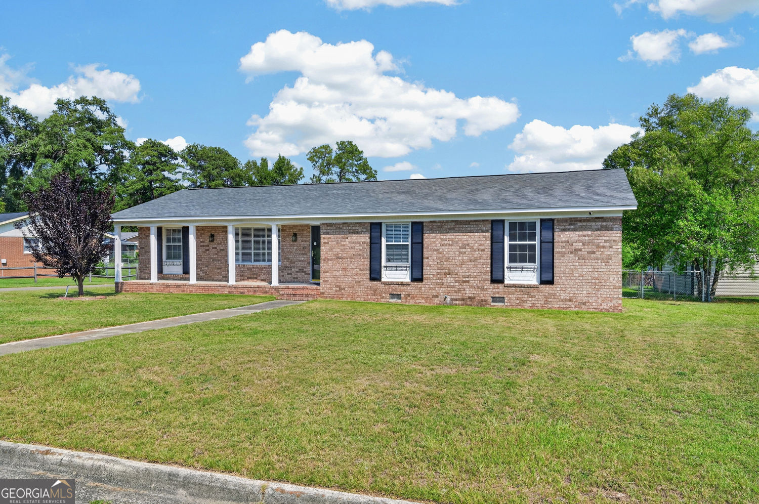306 Skylark Road Property Photo 2