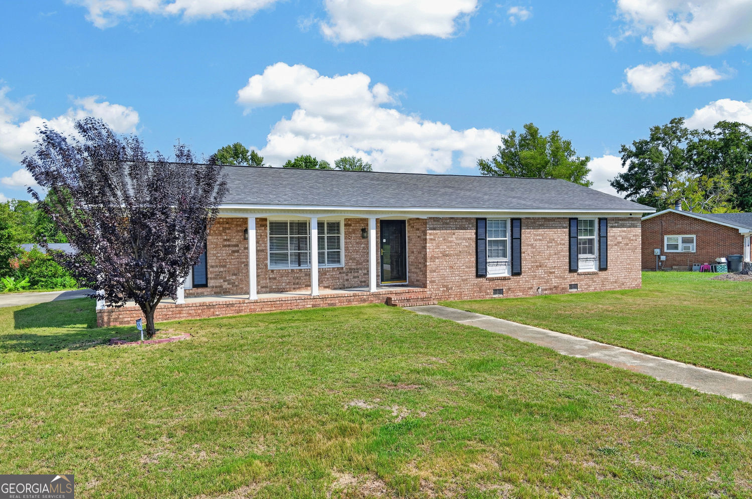 306 Skylark Road Property Photo 3