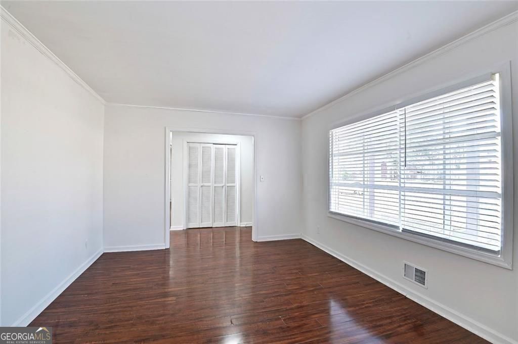 306 Skylark Road Property Photo 8