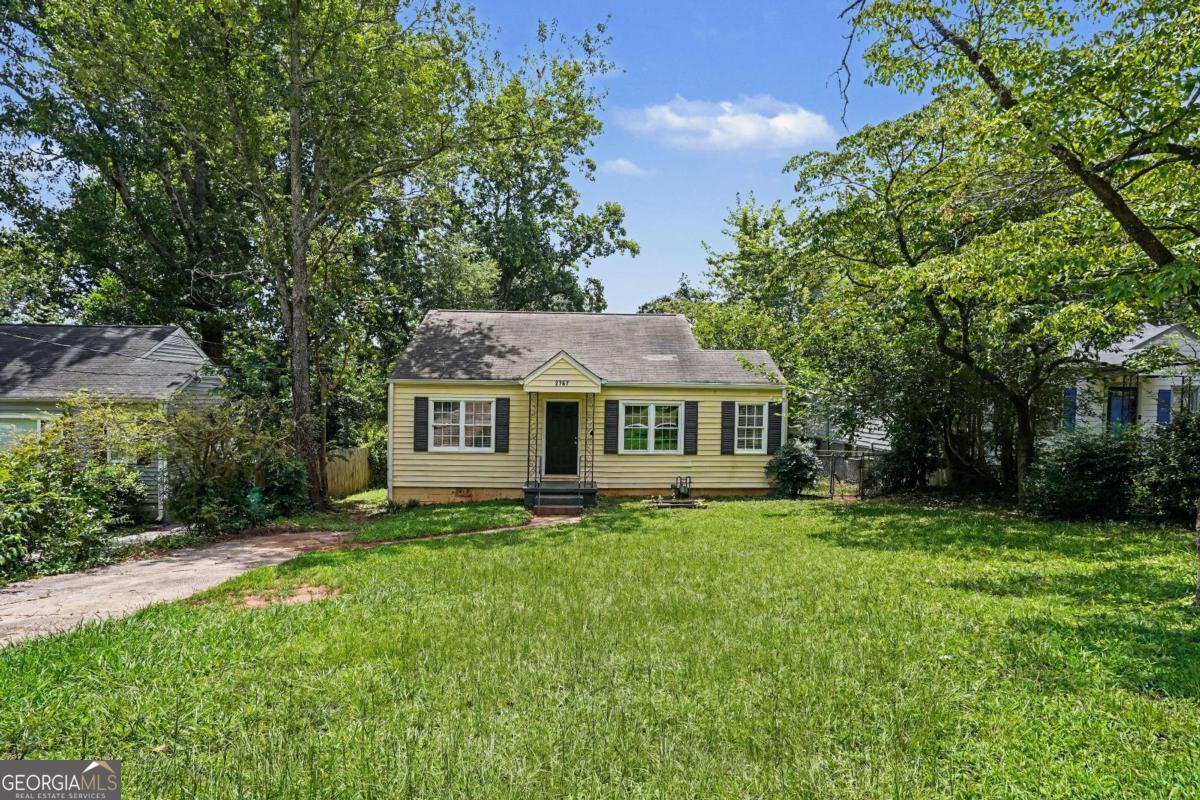 2767 Joyce Avenue Property Photo 3